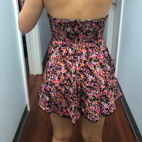 Strapless floral mini dress - Picture 2 of 8